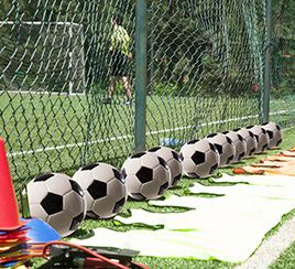 スポーツフィールドフェンス